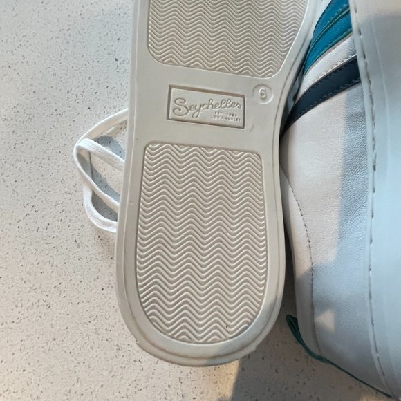 Seychelles x One Love Stand Out Sneaker Ladies Size 6 - BACK TO SCHOOL BASICS!! - Picture 5 of 6